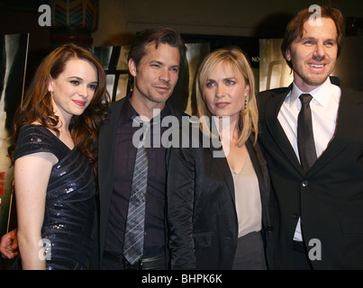 DANIELLE PANABAKER TIMOTHY OLYPHANT RADHA MITCHELL BRECK EISNER FOUS LA PREMIERE LOS ANGELES LOS ANGELES CA USA 23 févr. Banque D'Images