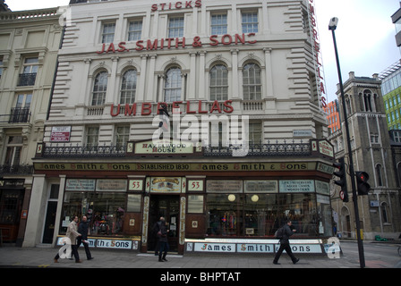 James Smith et Fils Umbrella Shop New Oxford Street London UK Banque D'Images