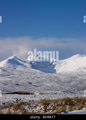 Un Teallach, recouvert de neige dans le grand gel de 2010, Wester Ross, les Highlands écossais Banque D'Images