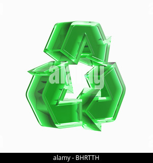 Translucide vert signe de recyclage 3D illustration isolé sur fond blanc Banque D'Images