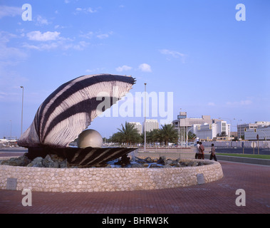 Le Monument de la perle sur la Corniche, Doha, Ad Dawhah Municipalité, État du Qatar Banque D'Images