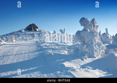 Hiver neige paysage de montagnes de Karkonosze Pologne Logement, Szrenica, Banque D'Images