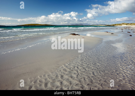 Rides de sable laissée par la marée descendante. sur la côte de North Uist dans les Hébrides extérieures, en Écosse Banque D'Images