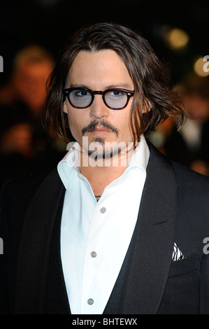 JOHNNY DEPP ALICE AU PAYS DES MERVEILLES FILM PREMIERE CINÉMA ODEON Leicester Square Londres Angleterre 25 Février 2010 Banque D'Images