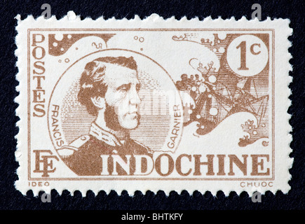 Stamp de l'ancienne possession française de l'Indochine, maintenant divisé jusqu'au Laos, Cambodge et Vietnam, représentant Francis Garnier Banque D'Images