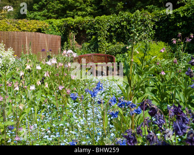 Les jardins de Chalice Well à Glastonbury, Somerset England UK Banque D'Images