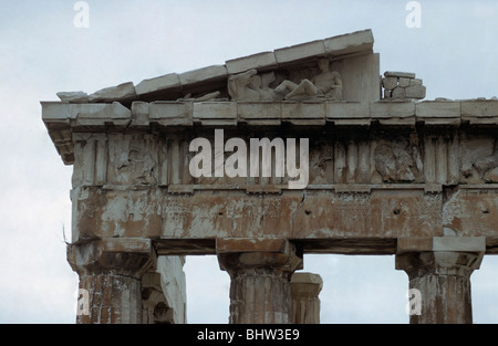 Détail de le fronton est du Parthénon, Acropole, Athènes, Grèce 680212 011 Banque D'Images