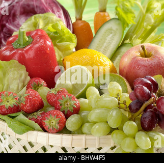 Fruits et légumes mixtes Banque D'Images