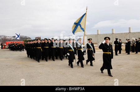 Commémoratif de la Dolina Slavy, Arctique de la Russie. 64-ème anniversaire de la victoire de l'Union soviétique sur l'Allemagne nazie pendant la Seconde Guerre mondiale. Banque D'Images