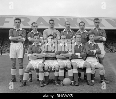 Accueil International Championnat et de la Coupe du Monde 1954 match de qualification à Ninian Park, Cardiff. Pays de Galles v Angleterre 1 4. Les Gallois Banque D'Images