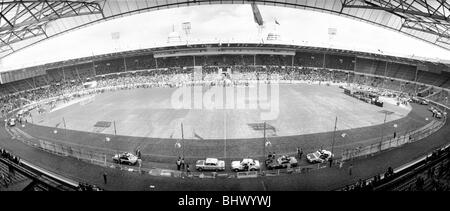 Le début de la Coupe du Monde des Rallyes du Daily Mirror, du stade de Wembley, le 19 avril 1970 Banque D'Images