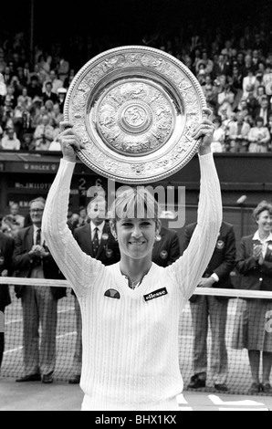 Tournoi de tennis de Wimbledon. 1981 Womens finales. Chris Evert Lloyd c. Hana Mandlikova. L'observation de la princesse Diana. Juillet 1981 81-3782-037 Banque D'Images