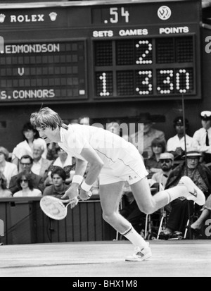 Tournoi de tennis de Wimbledon 1982 : 12e jour : Edmondson vs. Connors. Juillet 1982 82-3516-012 Banque D'Images