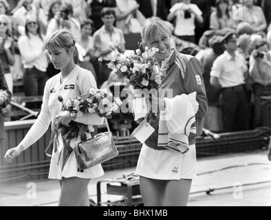 Tournoi de tennis de Wimbledon 1982 : 12e jour : Womenês : Final Navratilova vs. Lloyd. Juillet 1982 82-3516-020 Banque D'Images