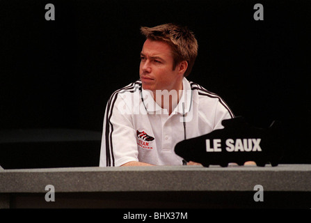 Mai 98 Graeme Le Saux Chelsea/Angleterre joueur de lancer de nouvelles chaussures de football adidas pour être porté à la Coupe du Monde en France en Juin Banque D'Images