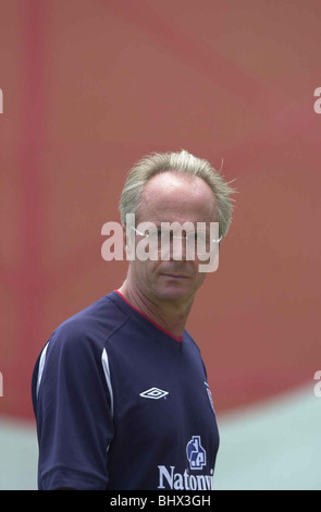 Coupe du Monde Angleterre squad juin 2002 Formation à Awaji Island au Japon Sven Goran Eriksson lors d'une session de formation de l'Angleterre Banque D'Images