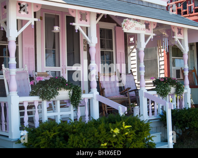 A gingerbread cottage à Oak Bluffs sur Martha's Vineyard, Massachusetts, USA Banque D'Images
