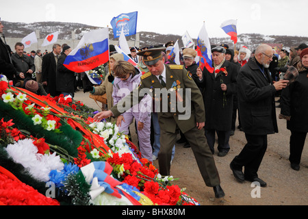 Commémoratif de la Dolina Slavy, Arctique de la Russie. 64-ème anniversaire de la victoire de l'Union soviétique sur l'Allemagne nazie pendant la Seconde Guerre mondiale. Banque D'Images