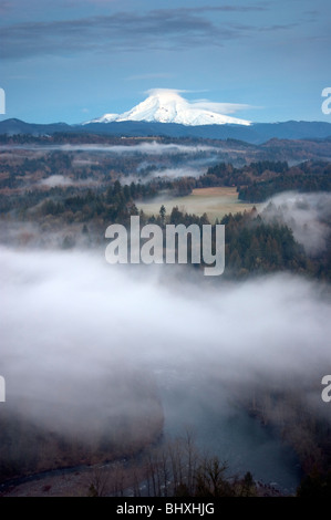 Mount Hood et Bull Run de Bluff Road Sandy Oregon Banque D'Images