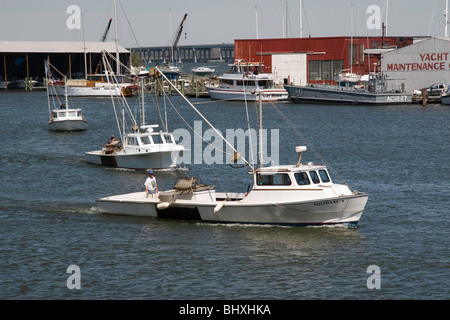 Bateaux de la baie de Chesapeake à Cambridge Creek Banque D'Images