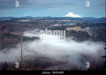 Mount Hood et Bull Run de Bluff Road Sandy Oregon Banque D'Images