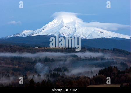 Mount Hood et Bull Run de Bluff Road Sandy Oregon Banque D'Images