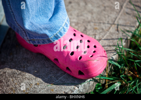 Crocs roses Banque D'Images