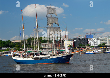 Bateau à voile Antigua à l'anniversaire du port 2009 à Hambourg, Allemagne, Europe Banque D'Images