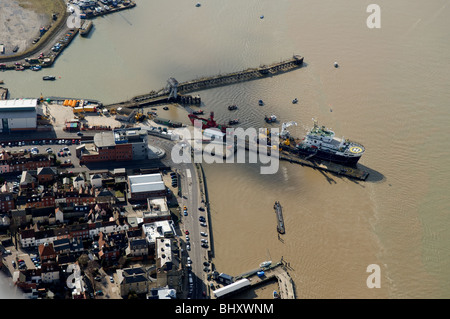 La Trinity House pier et la Galatée à Harwich Essex UK Banque D'Images