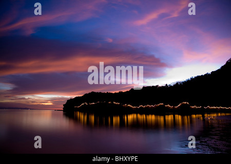 Coucher de soleil sur Dakak Beach Banque D'Images