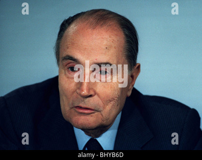 François Mitterrand PRÉSIDENT DE LA FRANCE 04 Décembre 1991 Banque D'Images