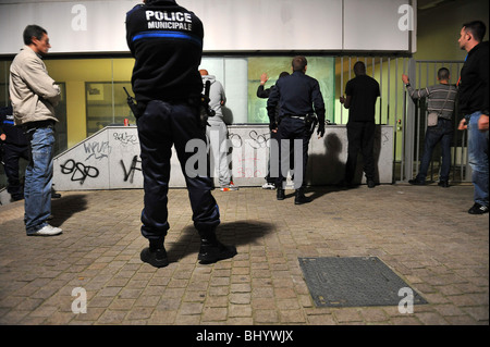 Nantes (44) : une patrouille de nuit de la police Banque D'Images