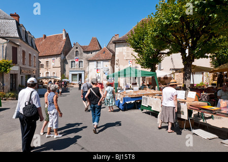 Plein air annuel salon du livre - Angles-sur-l'Anglin, France. Banque D'Images