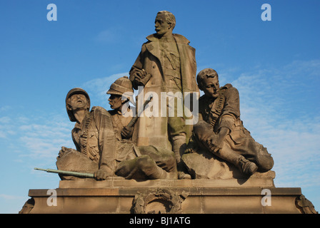 King's Own Scottish Borderers Memorial, North Bridge, Edinburgh, Ecosse. Sculpteur : William Birnie Rhind (1853-1933) Banque D'Images