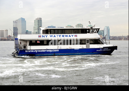 NY Waterway Ferry Terminal de la Manhattan pour Jersey City, NJ, USA Banque D'Images