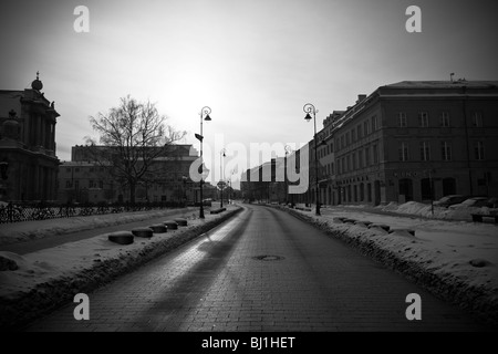 L'hiver dans le centre-ville de Varsovie, Nowy Swiat, Pologne, Europe de l'Est, de l'UNION EUROPÉENNE Banque D'Images