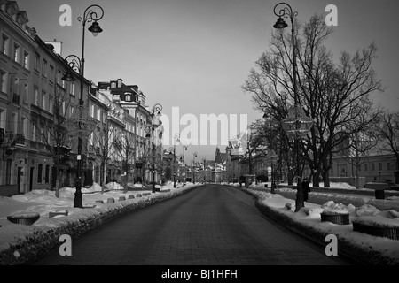 L'hiver dans le centre-ville de Varsovie, Nowy Swiat, Pologne, Europe de l'Est, de l'UNION EUROPÉENNE Banque D'Images