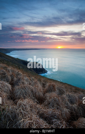 Coucher de soleil sur West Penwith prises à partir de St.Agnes pointe Banque D'Images