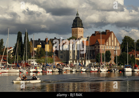 / La cathédrale de Strängnäs Domkyrka & Harbour, Södermanland, Strängnäs, Suède Banque D'Images