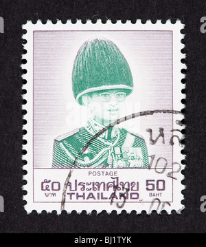 Timbre-poste représentant le Roi Bhumibol de Thaïlande. Aduladej Banque D'Images