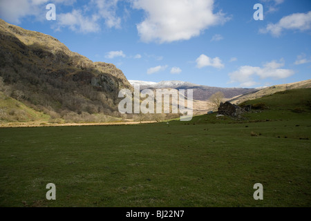 La chaîne de montagnes Glyder de Nant Gwynant vallée de Snowdonia, le Nord du Pays de Galles Banque D'Images