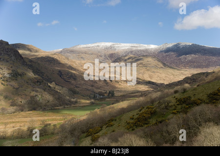 La chaîne de montagnes Glyder de Nant Gwynant dans la région de Snowdonia, le Nord du Pays de Galles Banque D'Images