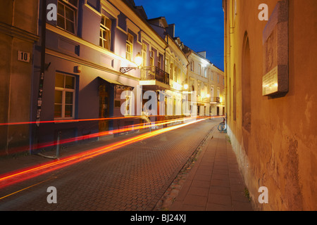 Feu de circulation le long de sentiers Sv Ignoto Gatve, Vilnius, Lituanie, Pays Baltes, Europe de l'Est Banque D'Images