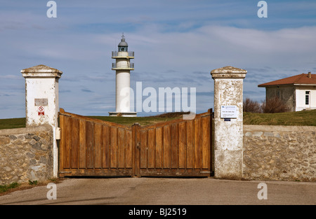 Phare de Cabo de Ajo dans la communauté autonome de Cantabrie, dans le nord de l'Espagne, Europe Banque D'Images