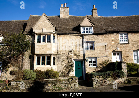 Chaumières du 17e siècle dans la région de Collyweston, Northamptonshire, en Angleterre Banque D'Images