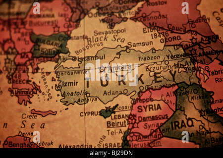 Une photo de détail le monde comme représenté sur un globe antique. En se concentrant sur la Turquie. Banque D'Images
