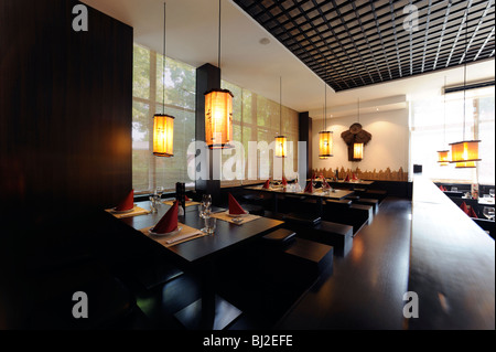 39/5000 intérieur restaurant japonais typique Banque D'Images