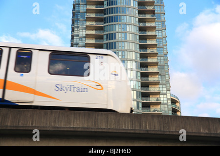 Léger et rapide Skytrain, Vancouver, Colombie-Britannique Banque D'Images