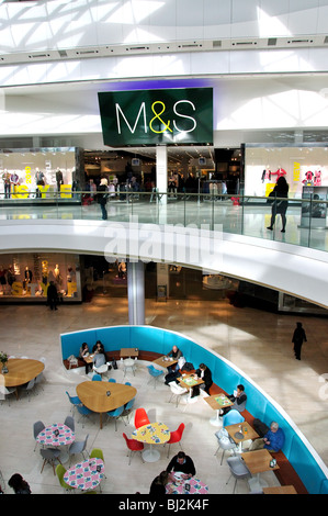 Magasin Marks & Spencer, le centre commercial de Westfield, Shepherd's Bush, London Borough of Hammersmith et Fulham, Greater London, Angleterre, Royaume-Uni Banque D'Images