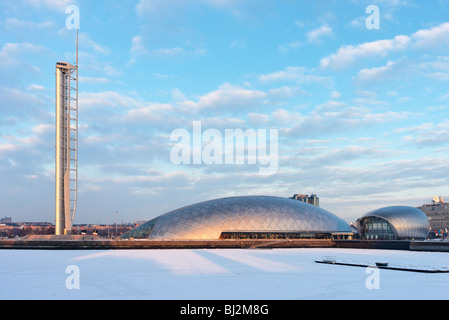 La tour de Glasgow et le Centre des sciences de Glasgow, Ecosse, Royaume-Uni. Banque D'Images